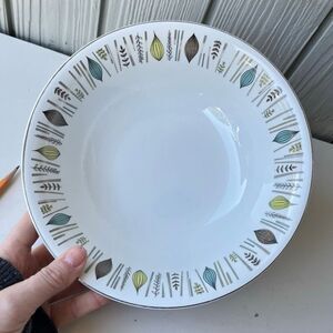 VTG Alfred Meakin Glo-White Mid Century Leaf Bowl 8.5” Silver Rim Atomic MCM